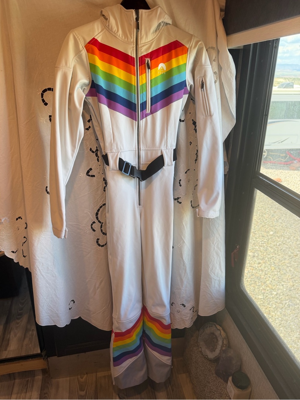 OOSC Rainbow Road Ski Suit S Rainbow One Piece Snowboard Retro Snow / ski